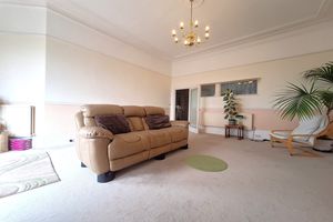Sitting Room - click for photo gallery